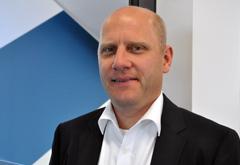 Prof. Dr.-Ing. Henning Hinderer Prof. Dr.-Ing. Henning Hinderer