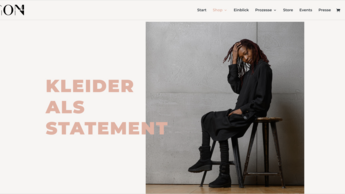 Webseite mit Aufschrift "Kleider als Statement"