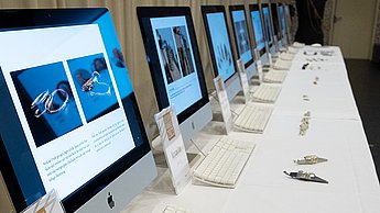 Anreihung von nebenstehender Computer 