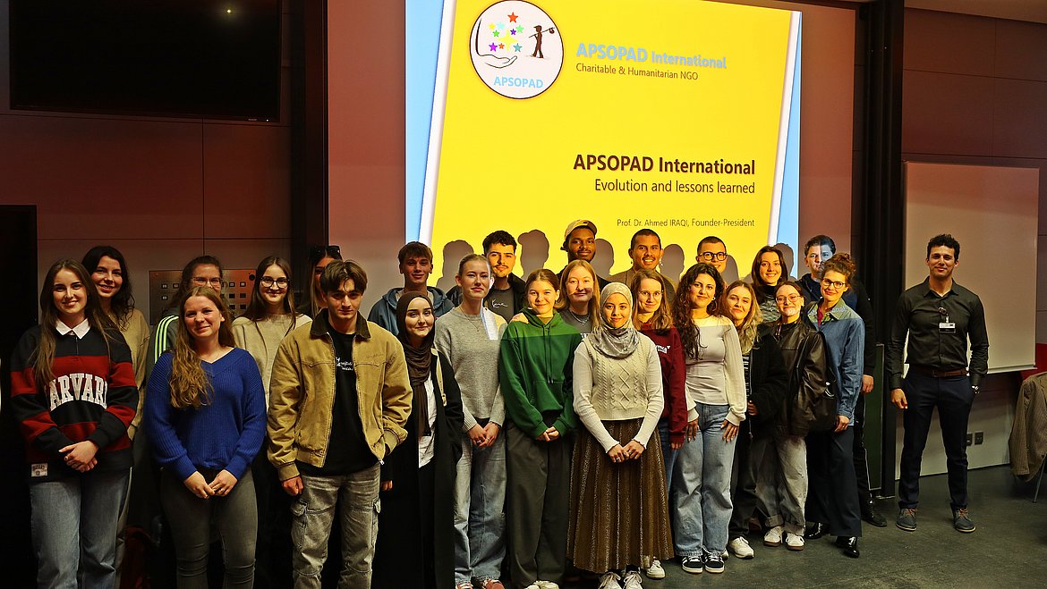 Dr. Ahmed Iraqi, Professor at ESCA School of Management, and students