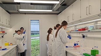 Schülerinnen und Schüler zu Besuch an der Hochschule Pforzheim