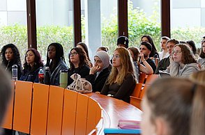 Studierende im Hörsaal