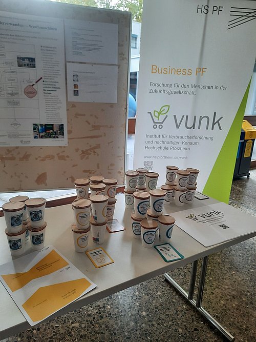 Tag der Nachhaltigkeit: Das vunk-Institut mit dem Thema „Weiße Ware wiederverwenden“ und der Klimawaage
