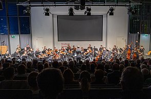 Das Hochschulorchester während ihres Konzerts