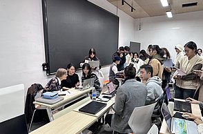 Projektbesprechung mit Prof. Cosima Striepe, Prof. Ming Zhong und Stefan Barth