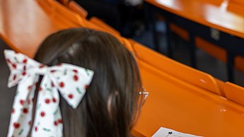 Die Kinder nehmen selbst an Umfragen teil und werten diese aus. Hier zu sehen ein Fragebogen zum Thema "Welche Eissorte schmeckt dir am besten"?