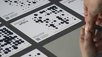 Stempelblätter liegen nebeneinander